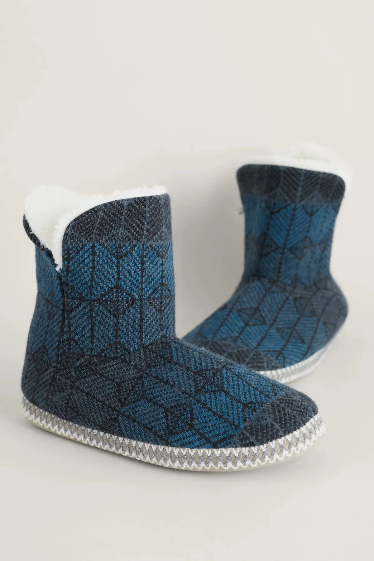 Snooze Slipper Booties - Lost Maze Storm